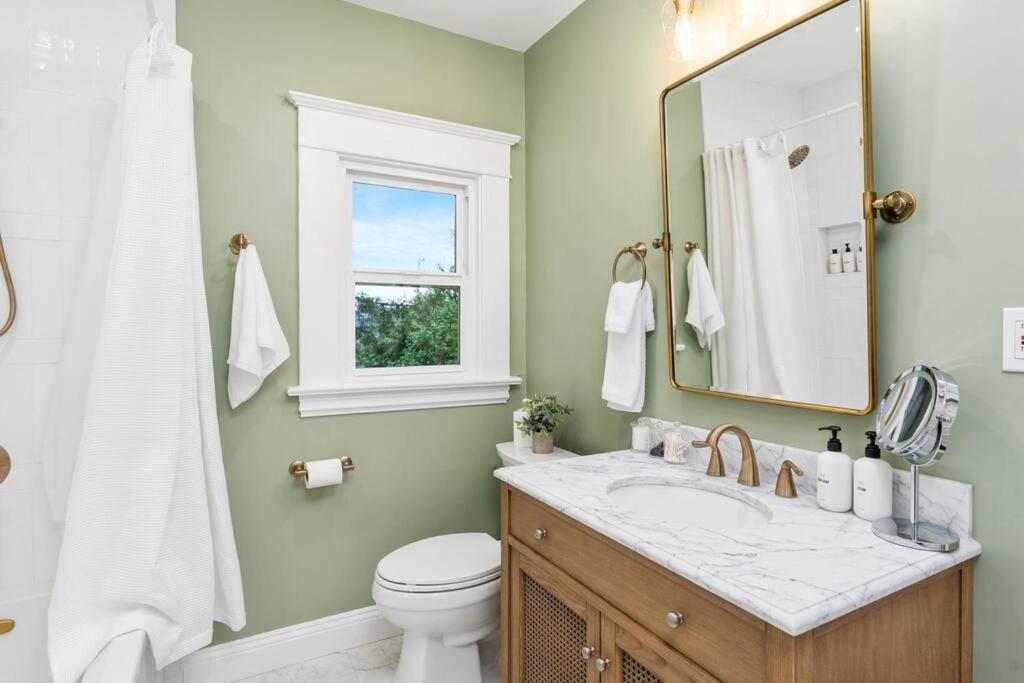 Grape Escape Inn & Suites لودي المظهر الخارجي الصورة